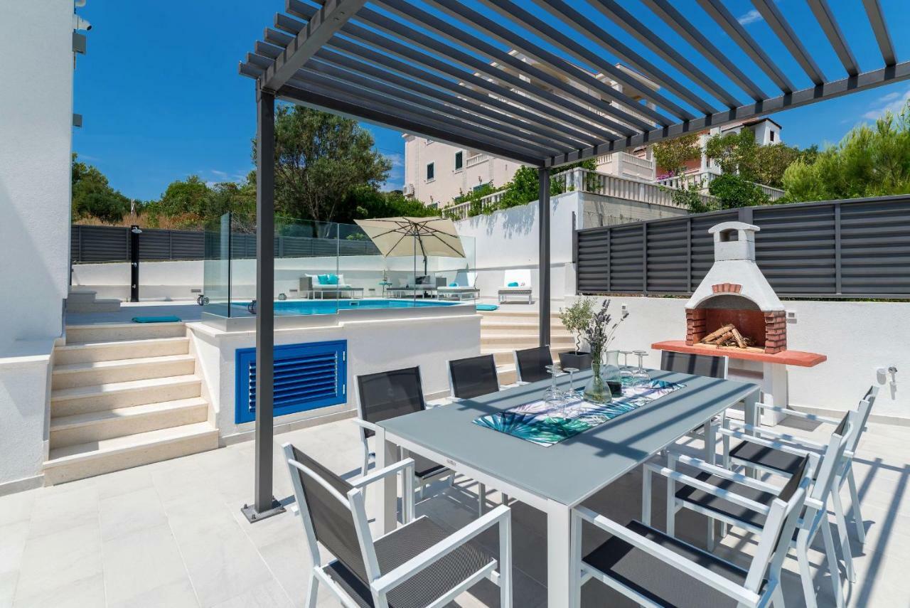 Villa Miholina - With Heated Swimming Pool Trogir Bagian luar foto