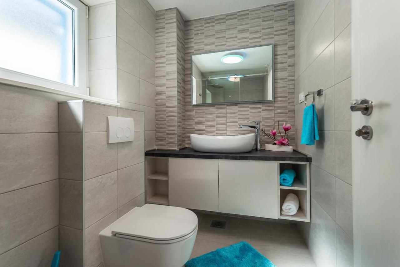 Villa Miholina - With Heated Swimming Pool Trogir Bagian luar foto