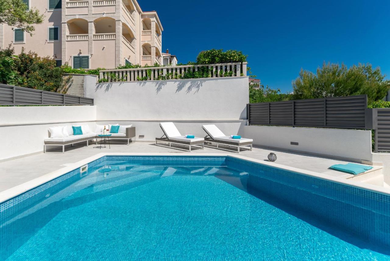 Villa Miholina - With Heated Swimming Pool Trogir Bagian luar foto